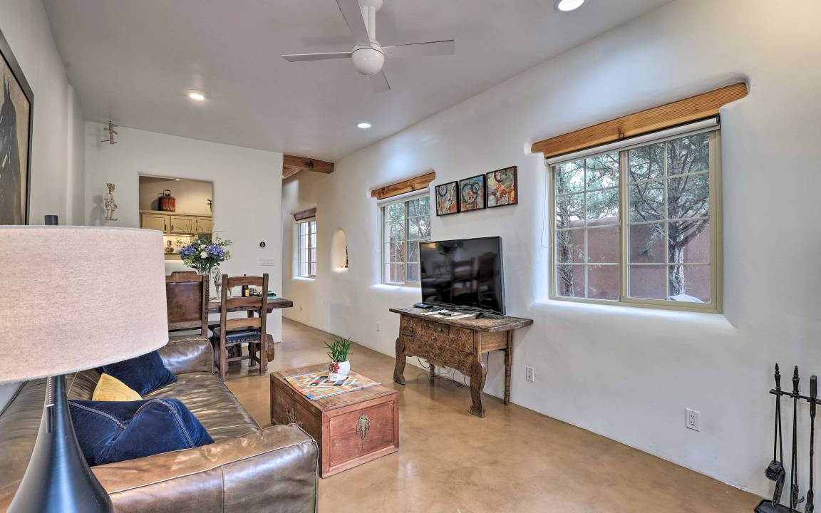 Photo of Livingroom in Downtown Santa Fe