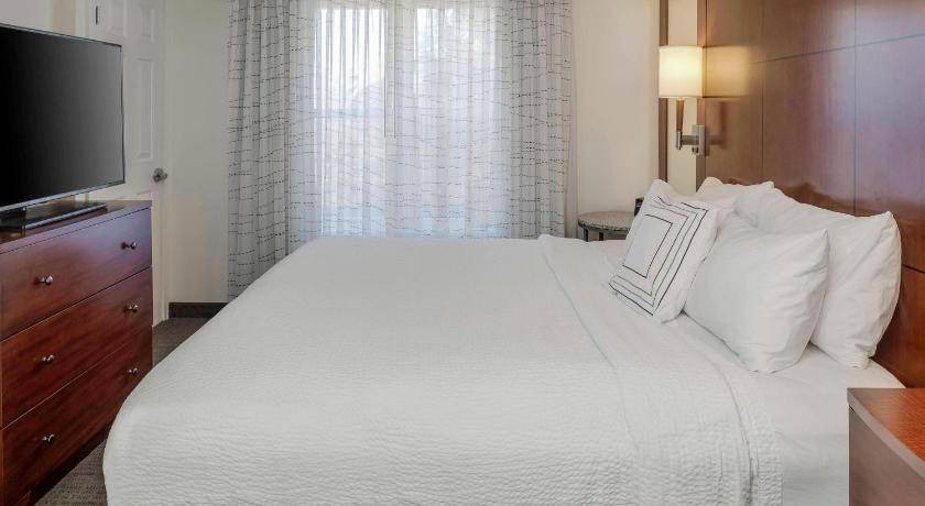 Photo of Bedroom in Pease
