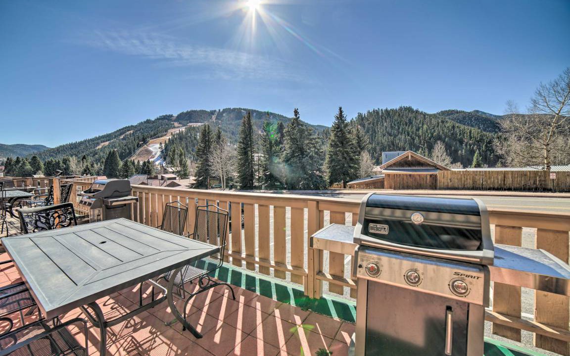 Photo of Patio Balcony in Red River