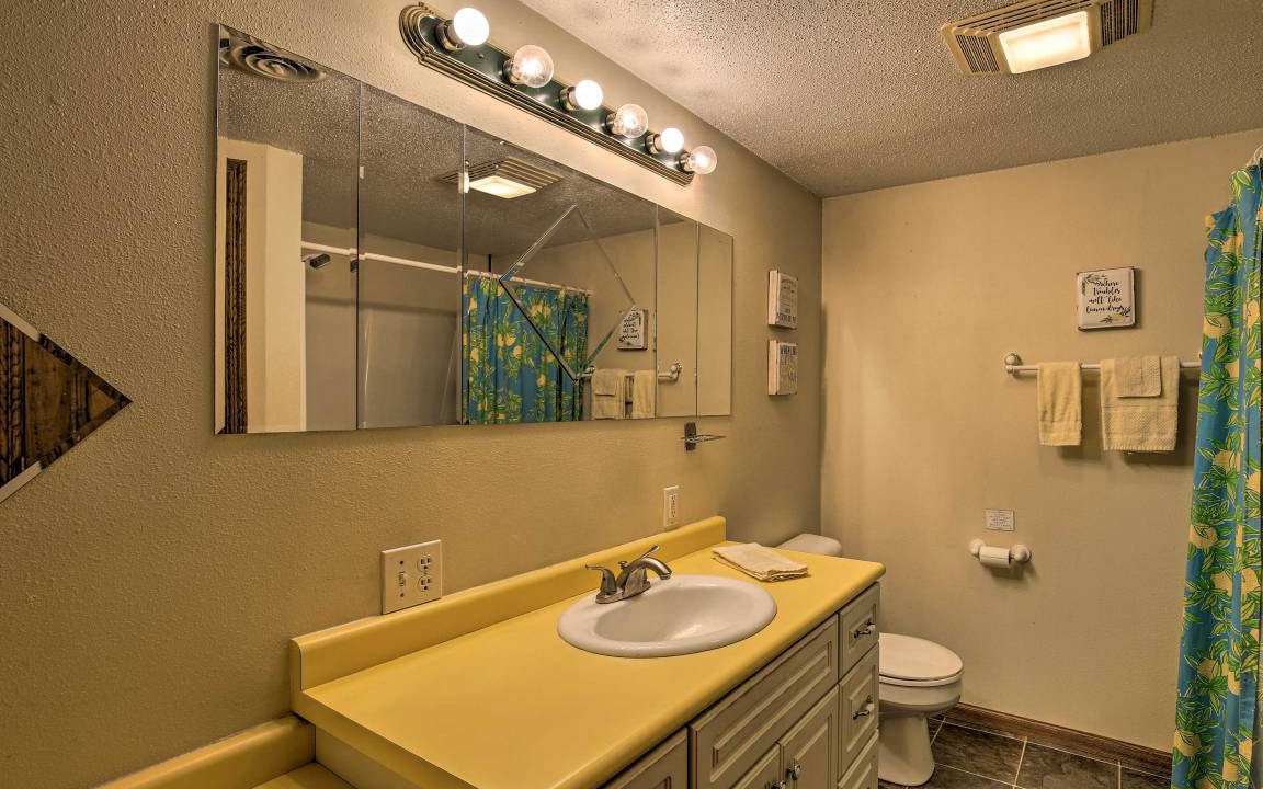 Photo of Bathroom in Eau Galle