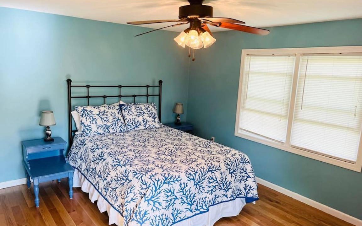 Photo of Bedroom in Hadley