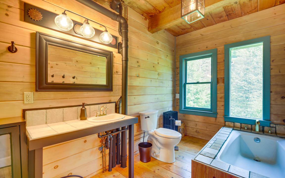Photo of Bathroom in Washington