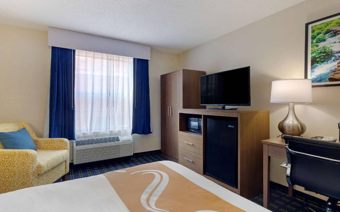 Photo of Livingroom in Lee