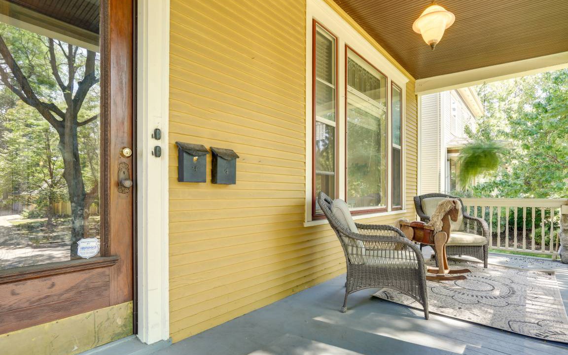 Photo of Patio Balcony in Summit - University