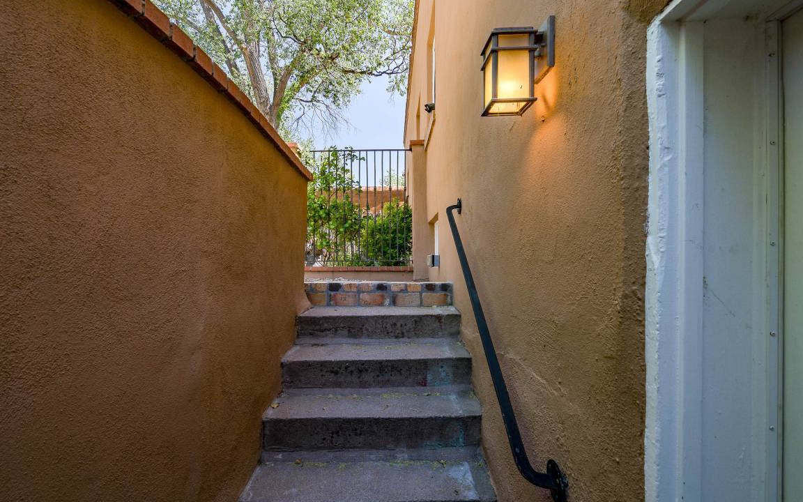 Photo of Patio Balcony in Historic Eastside