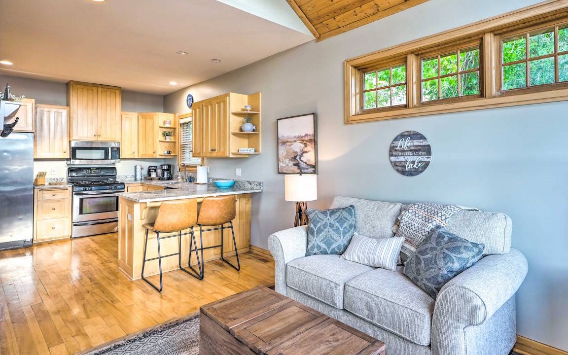 Photo of Livingroom in Mound