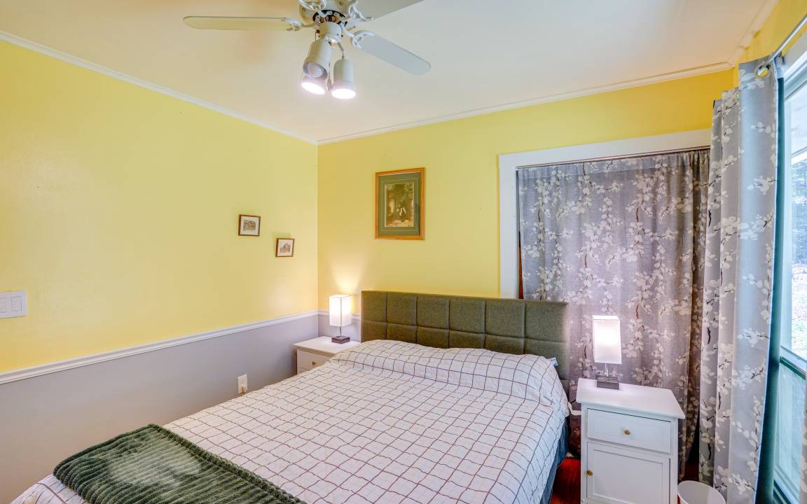 Photo of Bedroom in Canaan