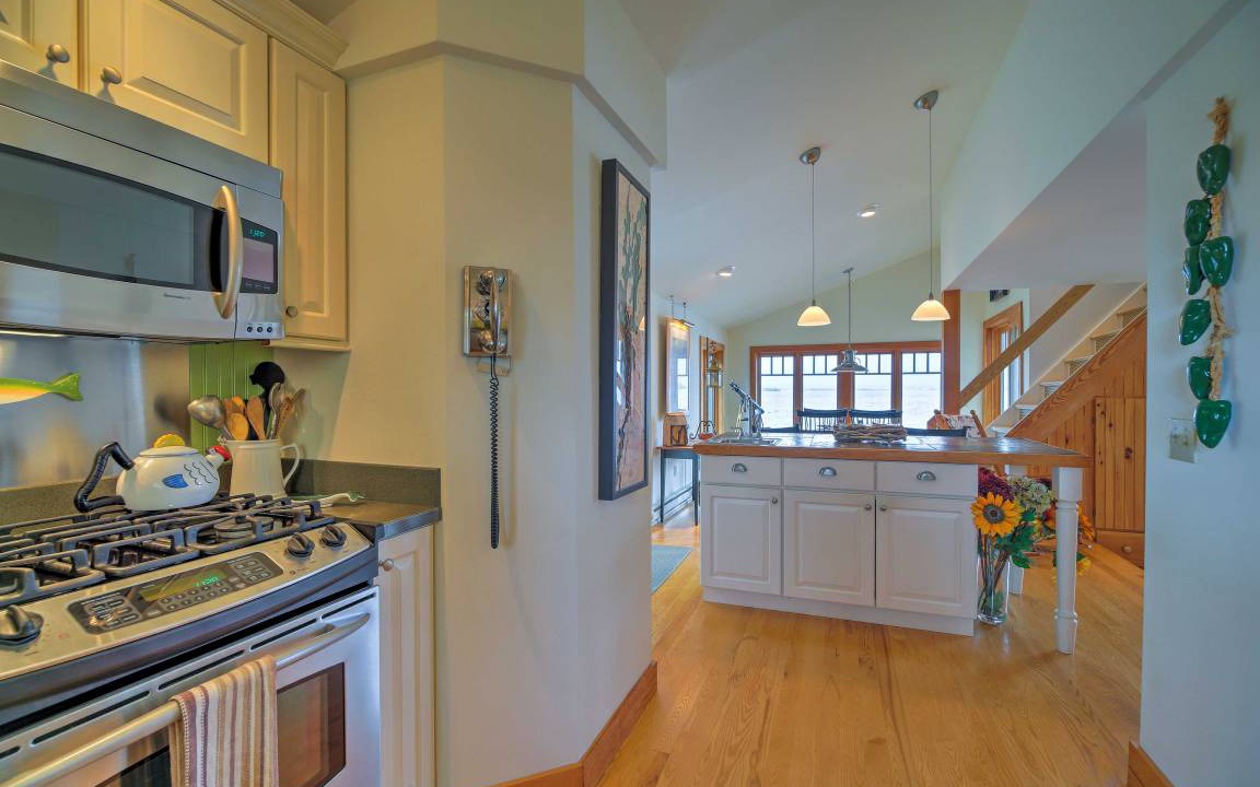 Photo of Kitchen in North Hero