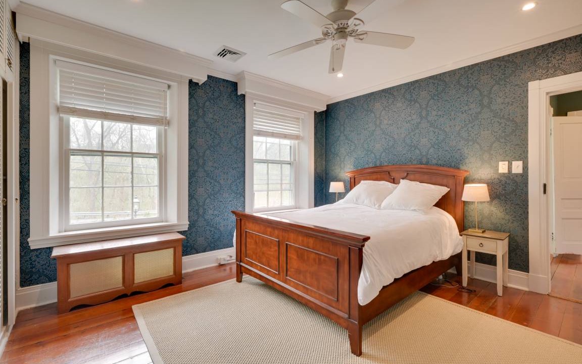 Photo of Bedroom in Boonsboro