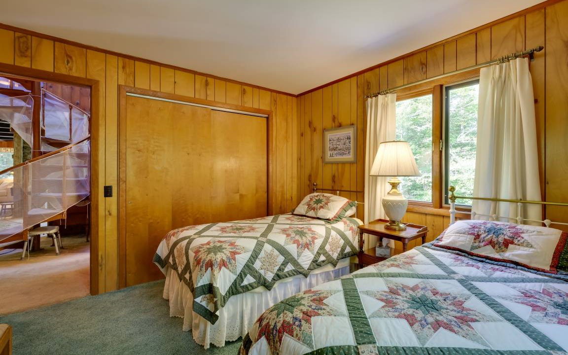 Photo of Bedroom in North River