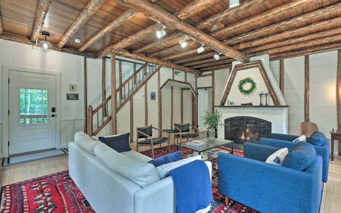 Photo of Livingroom in Jaffrey