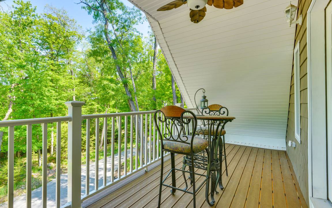 Photo of Patio Balcony in Old Forge