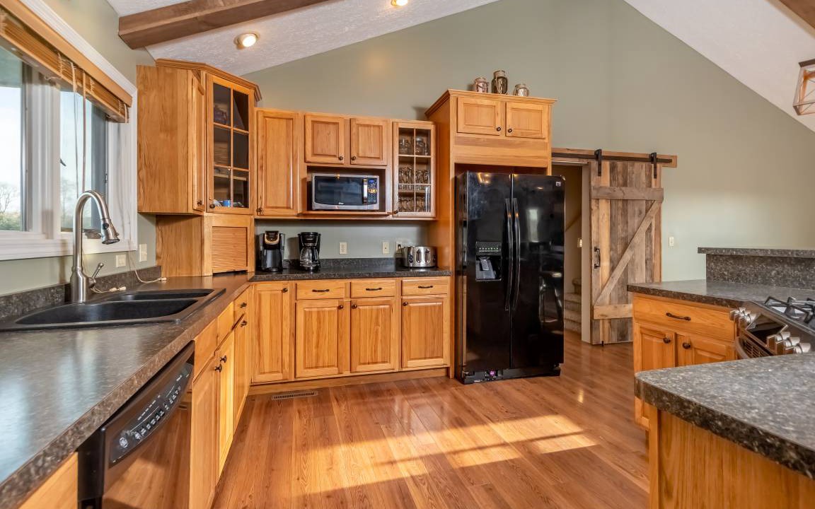 Photo of Kitchen in Waterfront Greens