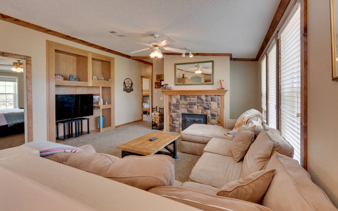 Photo of Livingroom in Angel Fire