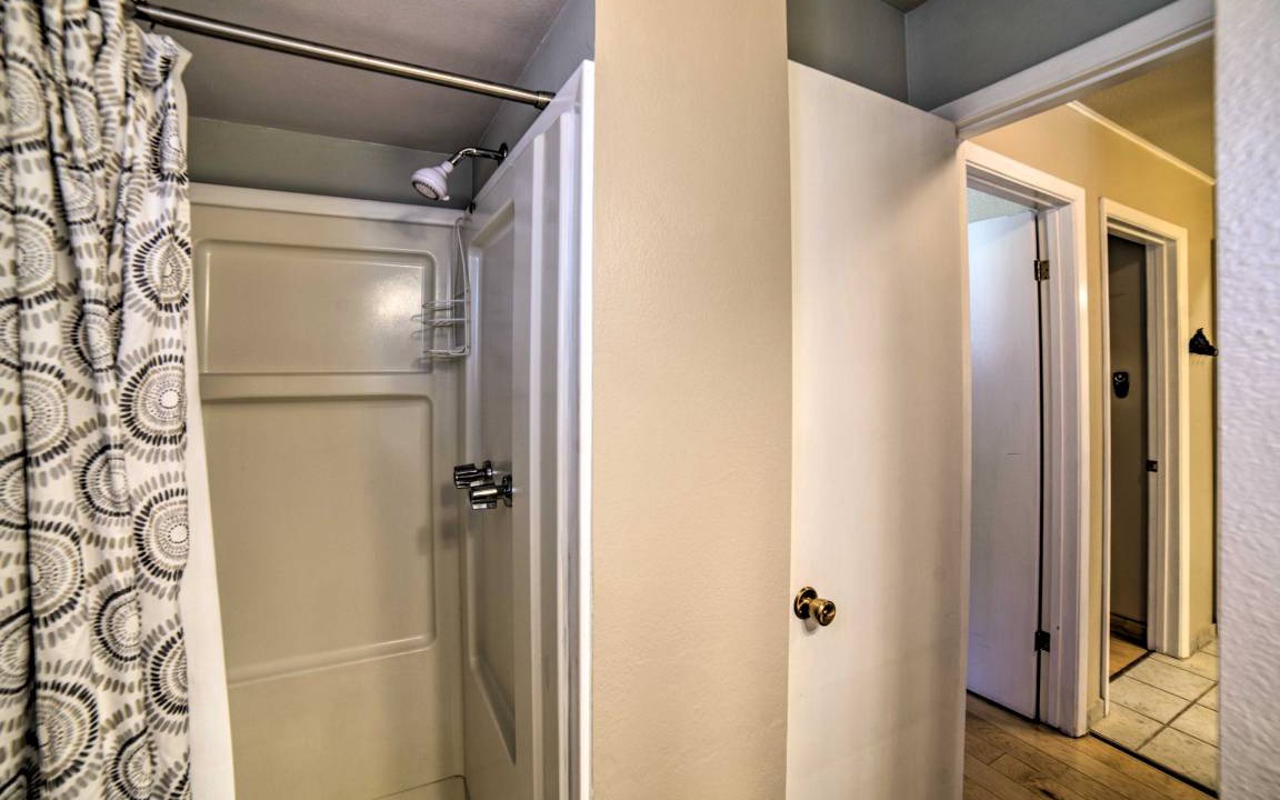 Photo of Bathroom in Red River
