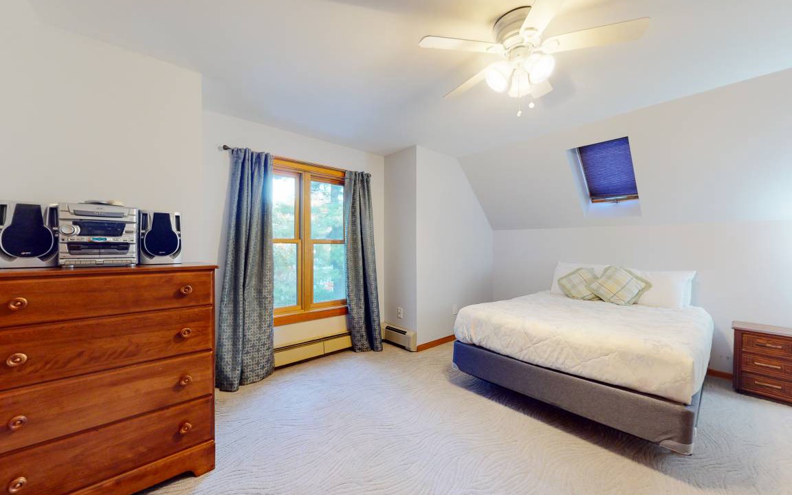 Photo of Bedroom in Malletts Bay