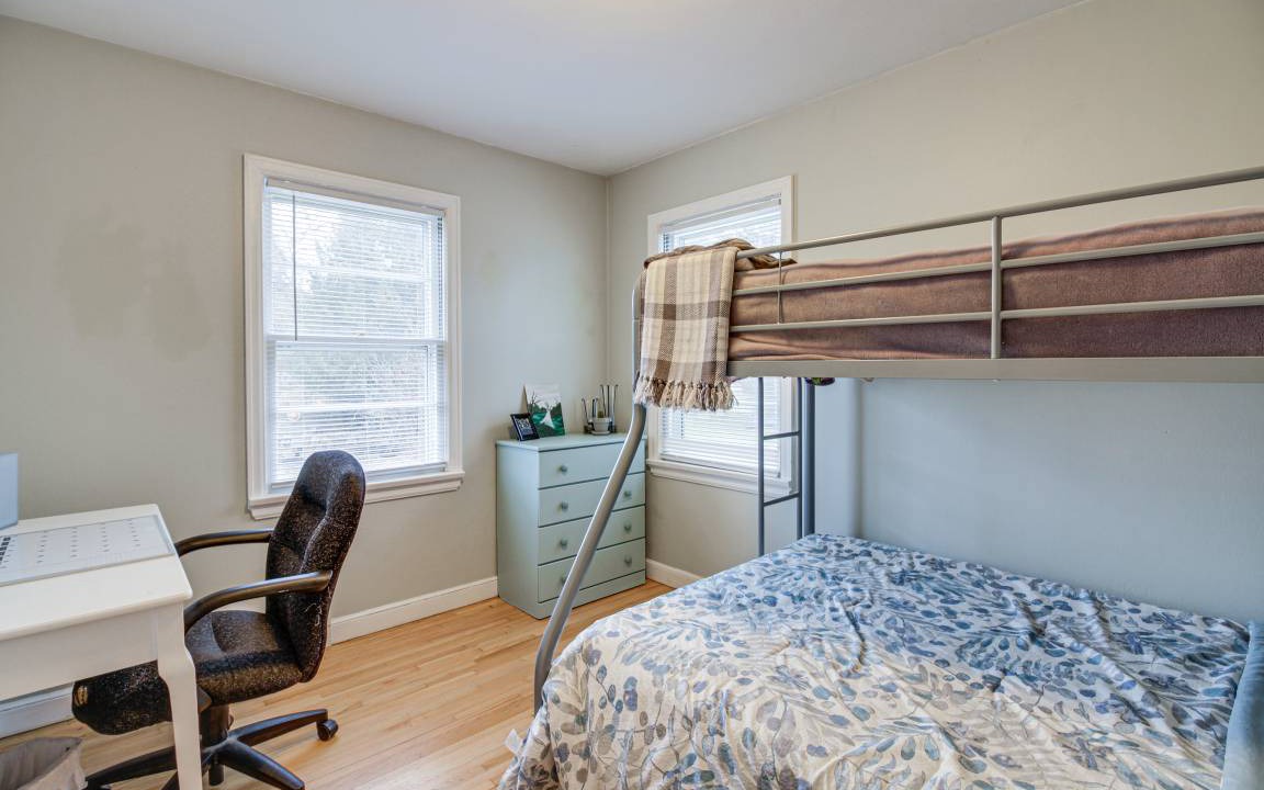 Photo of Bedroom in Lakeside - Lester Park