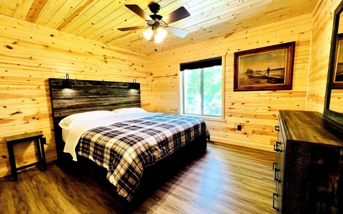 Photo of Bedroom in Stone Lake