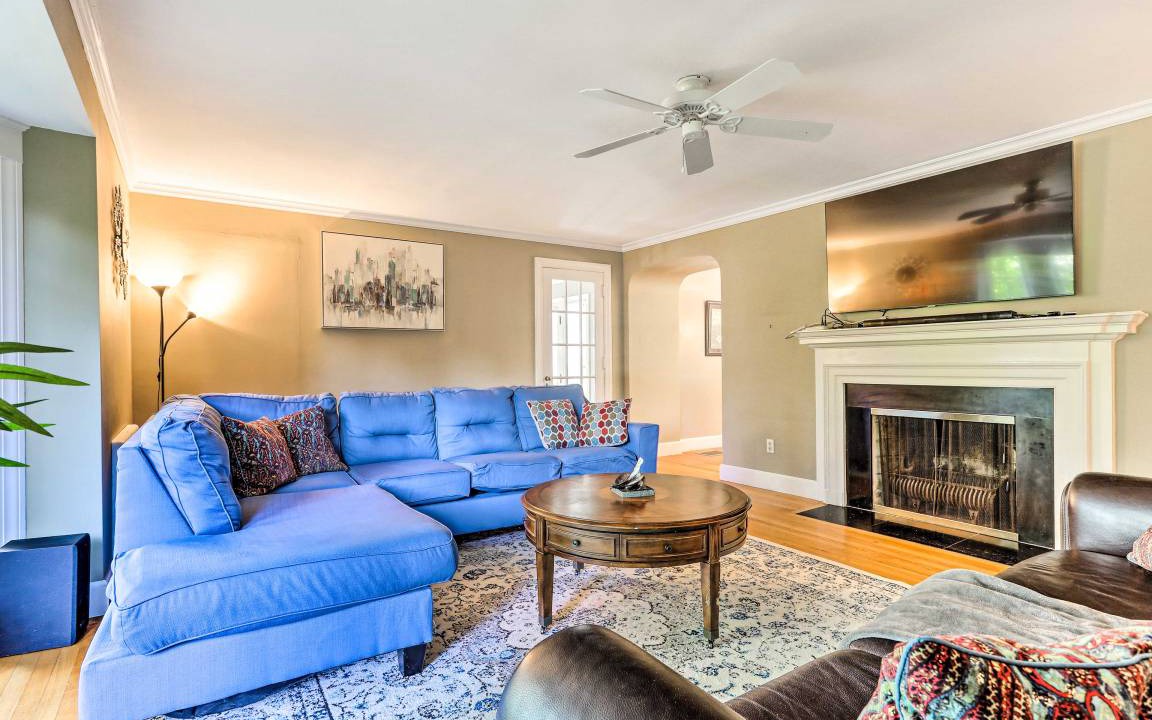 Photo of Livingroom in Salisbury Street