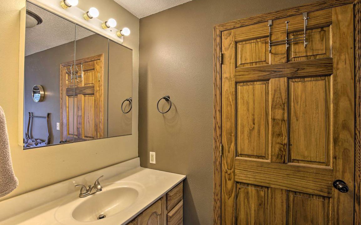 Photo of Bathroom in Eau Galle