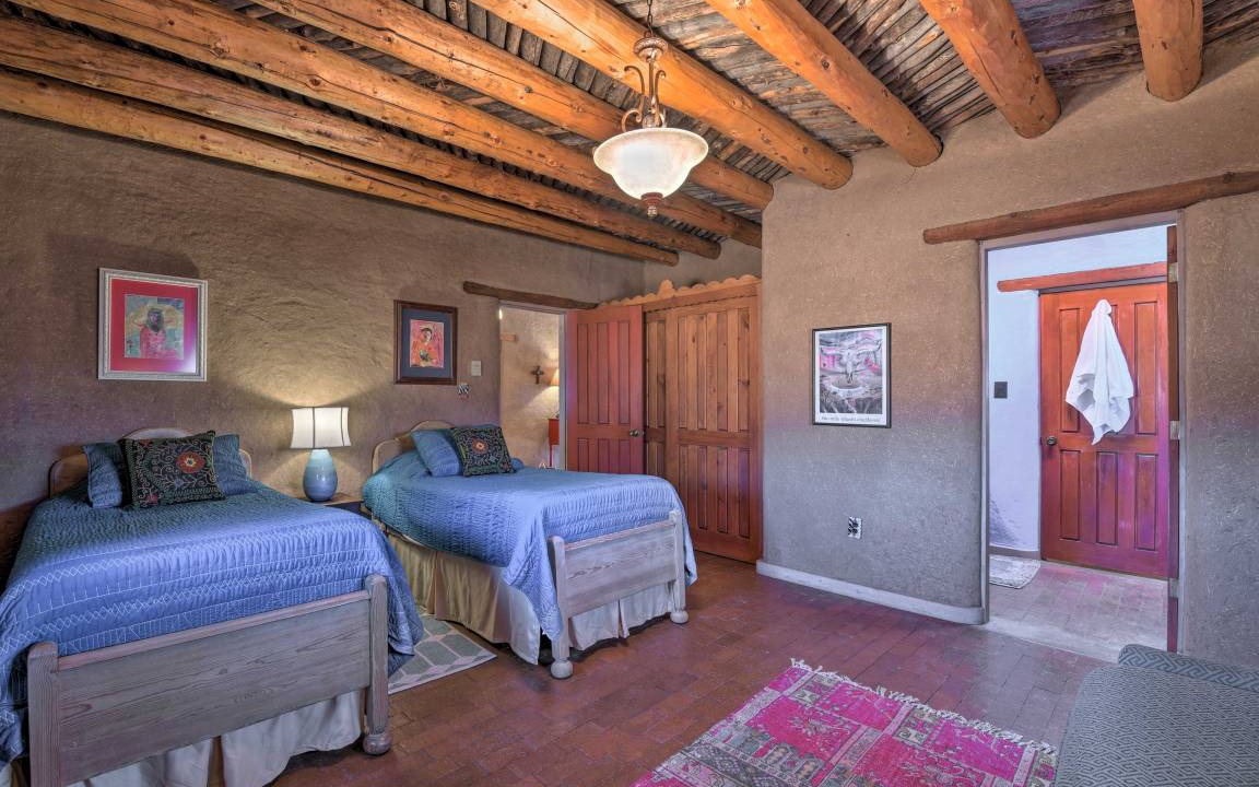Photo of Others in Taos