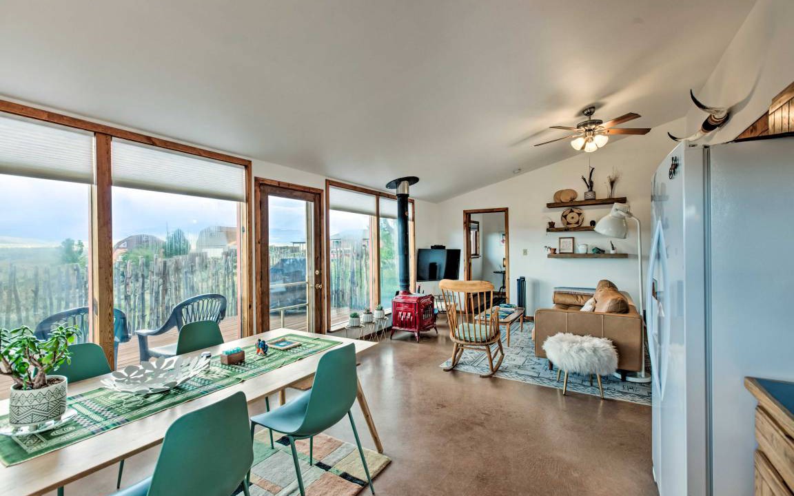 Photo of Livingroom in Taos