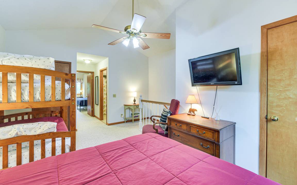 Photo of Bedroom in Spooner
