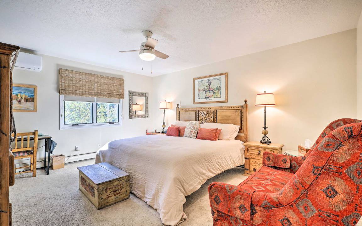 Photo of Bedroom in Northeast Santa Fe