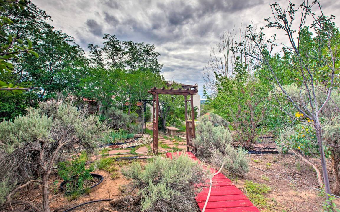 Photo of Others in Taos