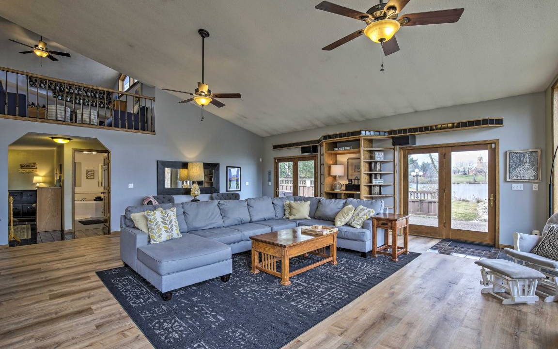 Photo of Livingroom in Eau Galle