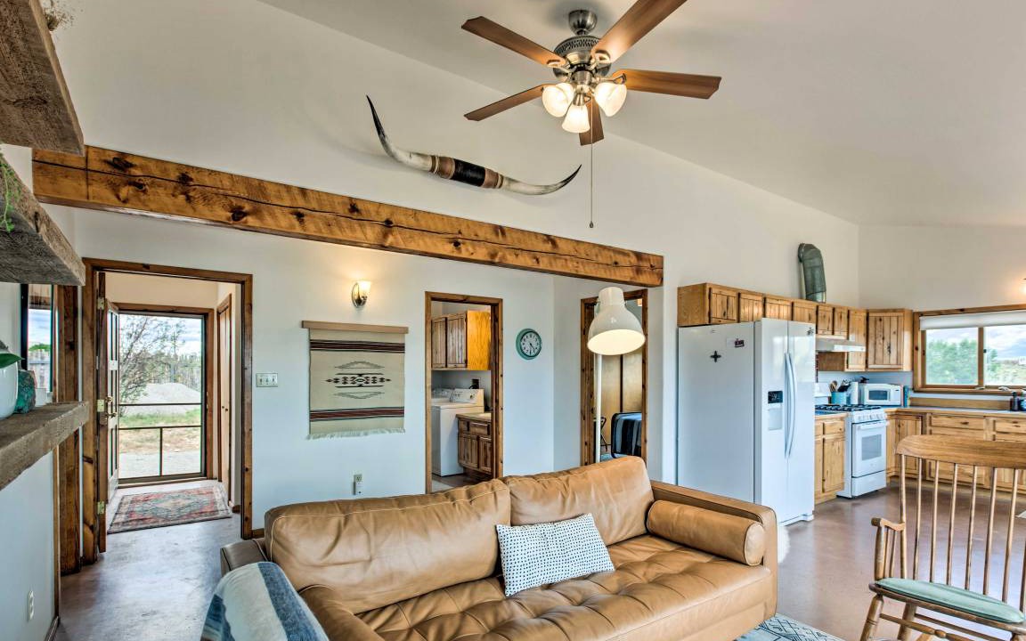 Photo of Livingroom in Taos