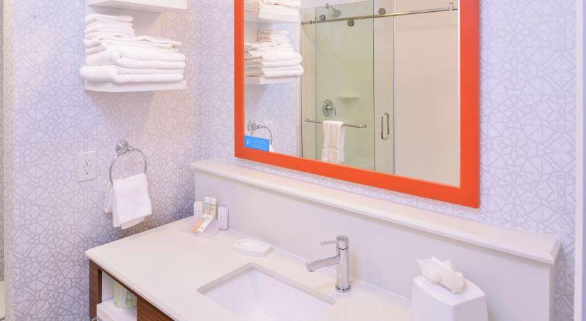 Photo of Bathroom in Lakeville