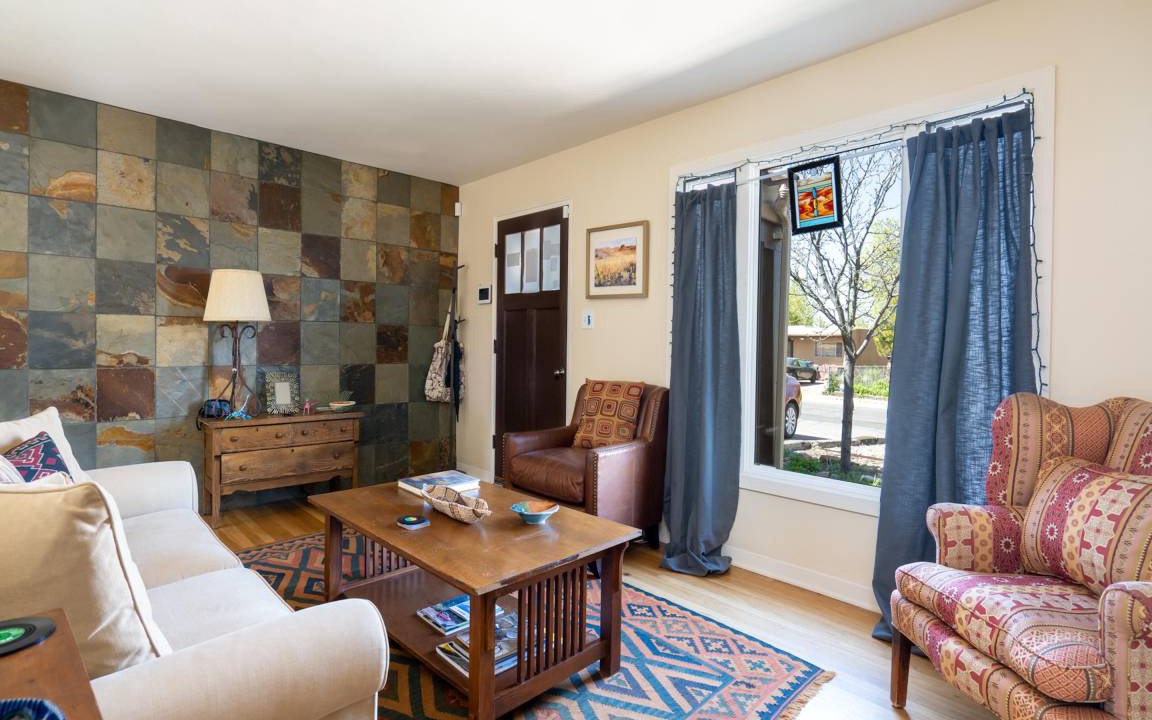 Photo of Livingroom in Southside