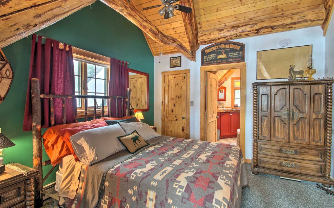 Photo of Bedroom in Center Conway