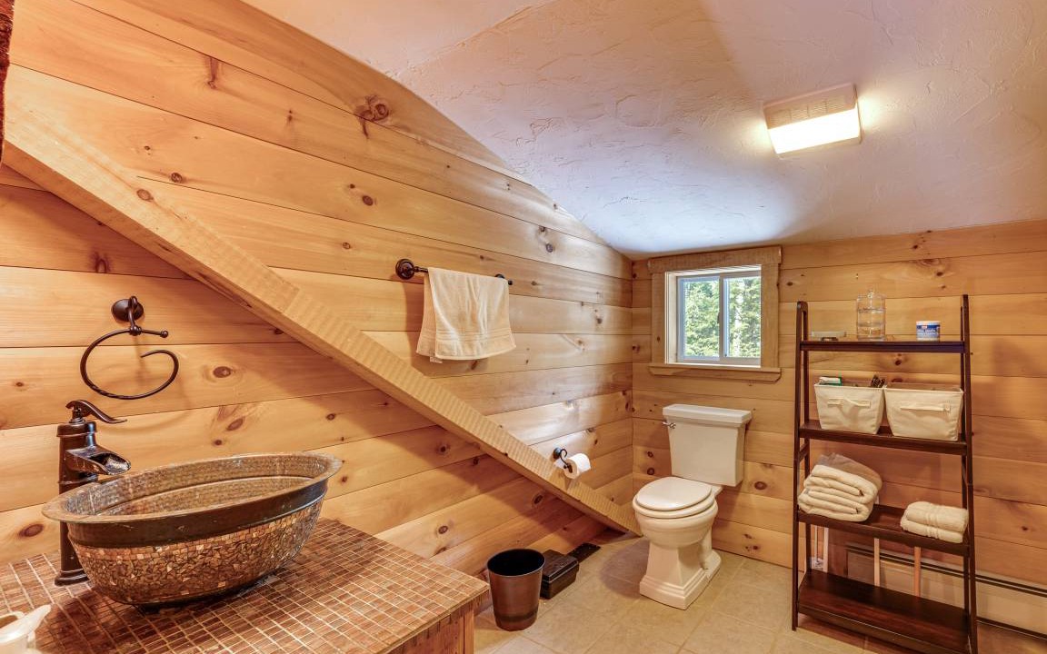 Photo of Bathroom in Thornton