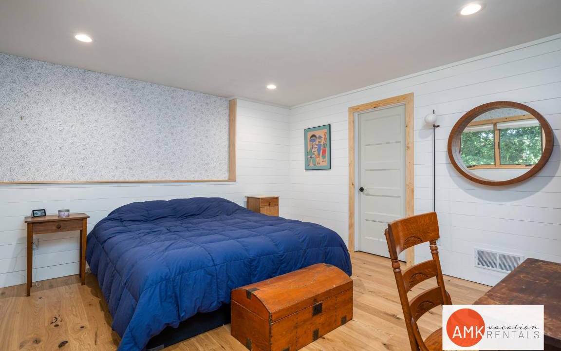 Photo of Bedroom in Macatawa
