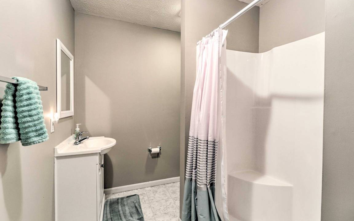 Photo of Bathroom in Basye