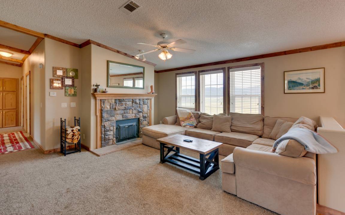 Photo of Livingroom in Angel Fire