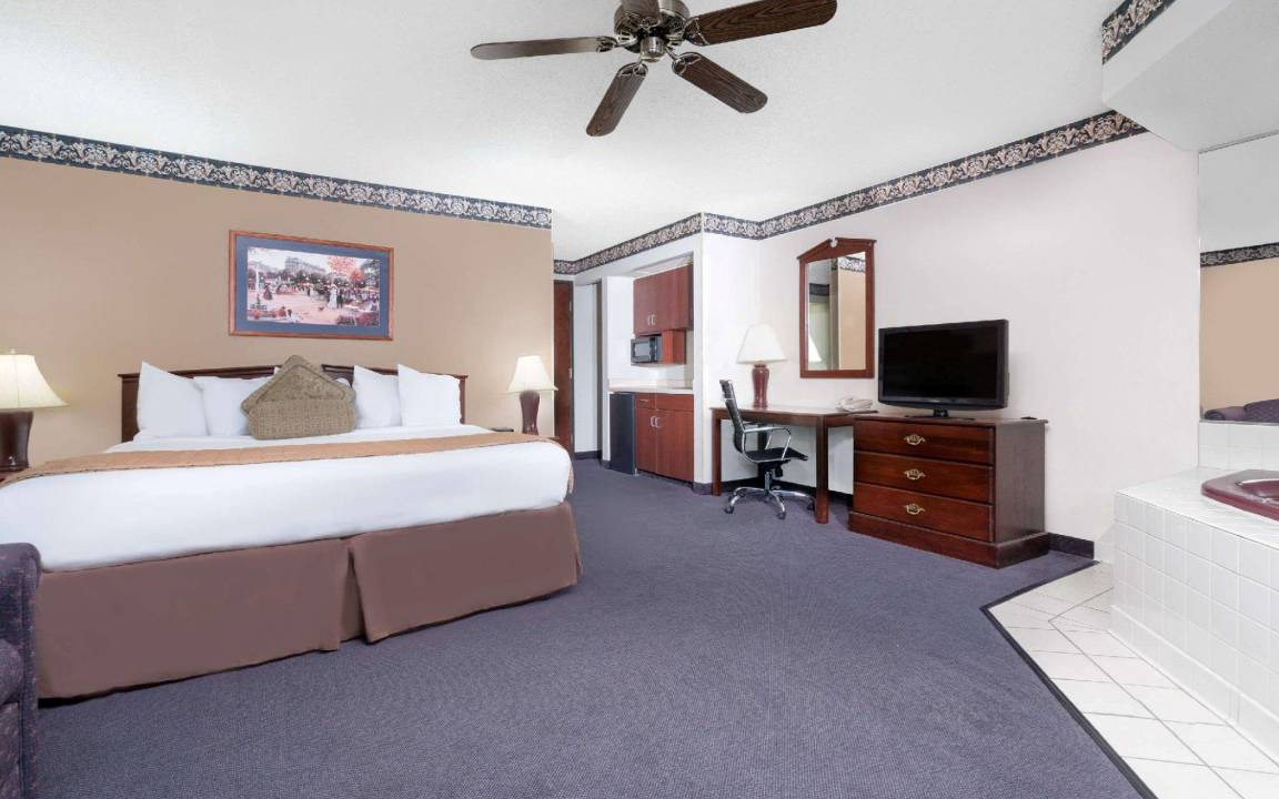 Photo of Bedroom in Onalaska