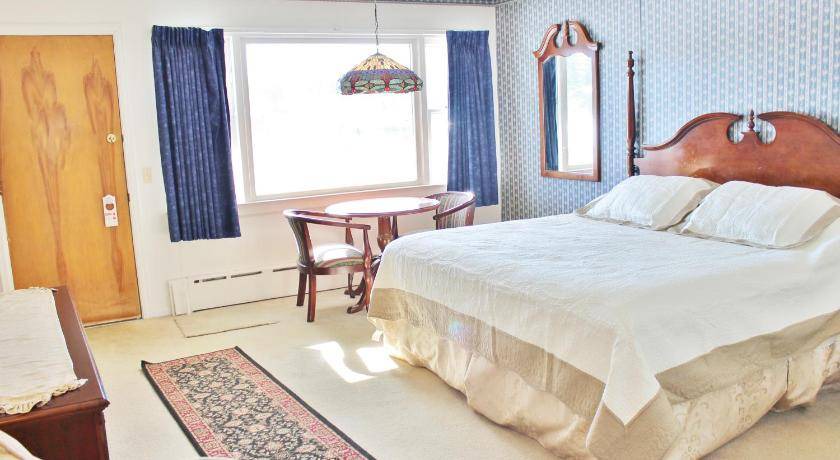 Photo of Bedroom in Saranac Lake