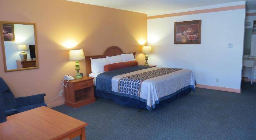 Photo of Bedroom in Raton