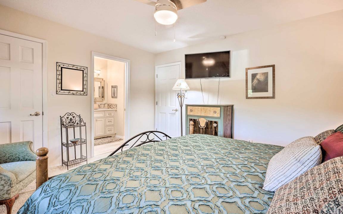 Photo of Bedroom in Northeast Santa Fe