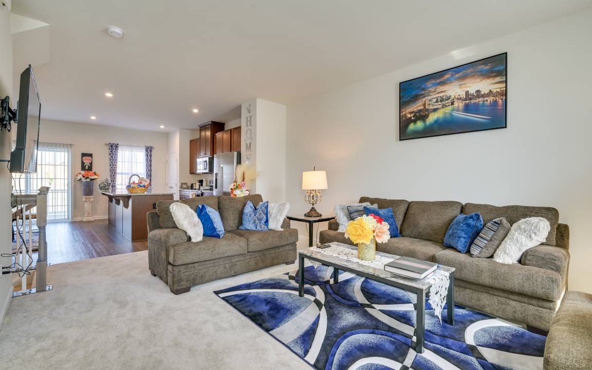 Photo of Livingroom in Potomac