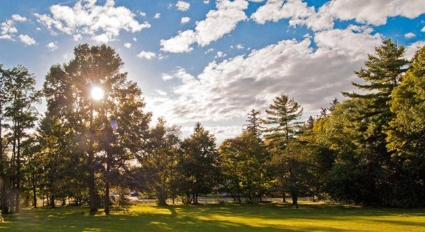 Photo of Others in Middlebury