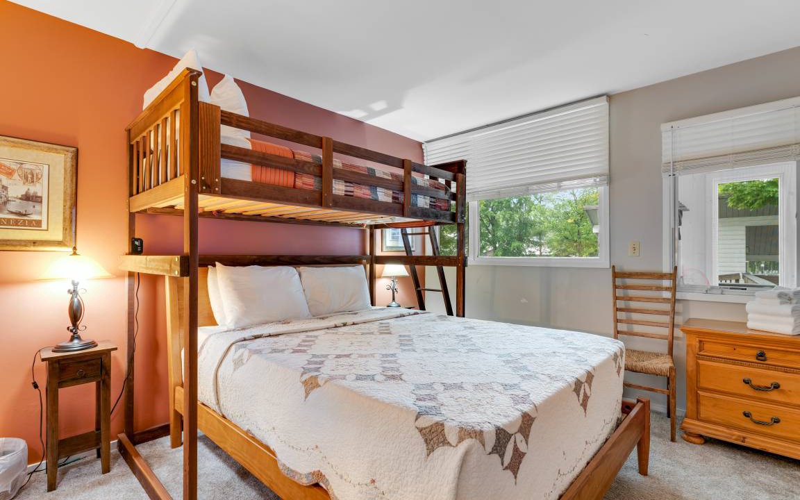 Photo of Bedroom in Warren