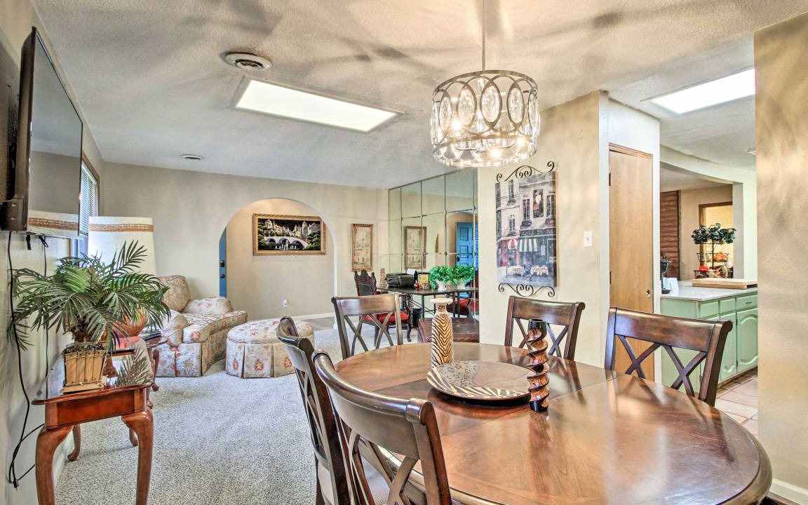 Photo of Livingroom in Rio Rancho