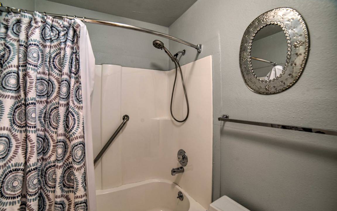 Photo of Bathroom in Red River