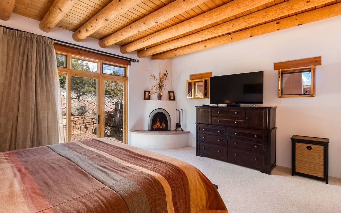 Photo of Bedroom in Tesuque