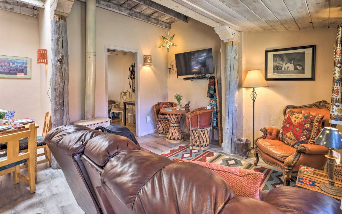 Photo of Livingroom in South Capitol