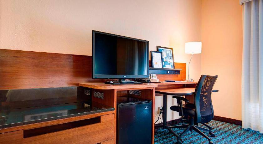 Photo of Livingroom in Ashwaubenon